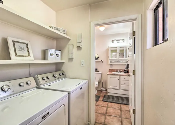 Delightful Family Getaway W/ Covered Patio! * Tucson